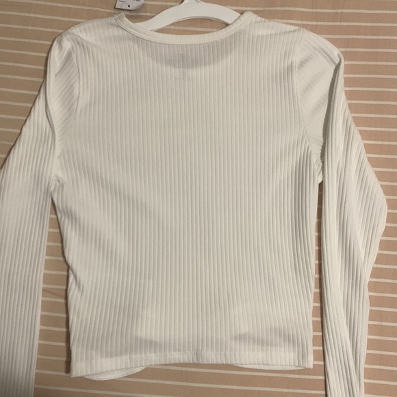 Hollister Cute White Top SIZE M - Picture 2 of 2